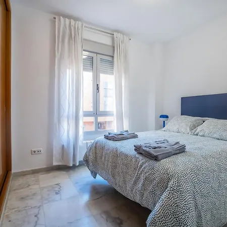 Verso Andaluz, Parking Junto Al Centro