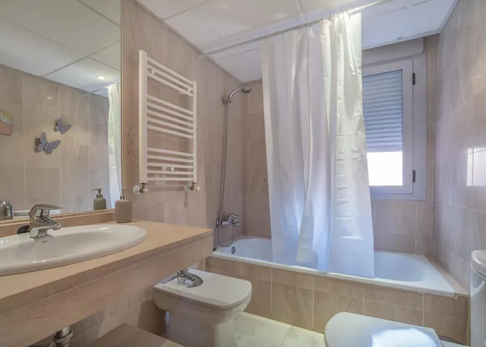 Verso Andaluz, Parking Junto Al Centro * קורדובה