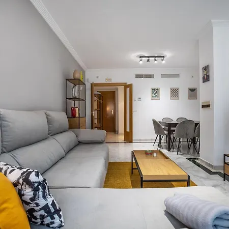 Verso Andaluz, Parking Junto Al Centro